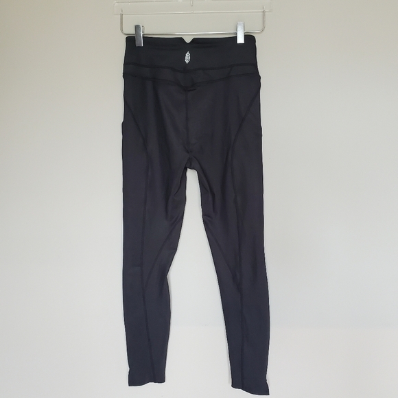 Free People FP Movement High Rise Leggings with Pockets Black - Picture 1 of 11